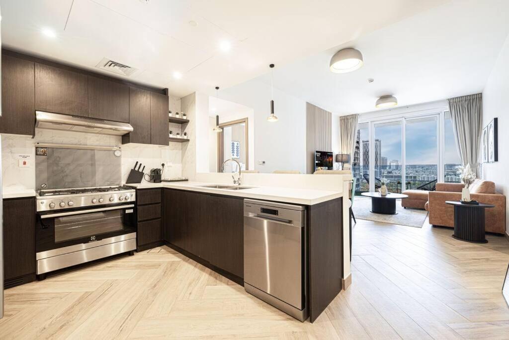 Chic 2 Bed Near Trade Centre With 5 Star Amenities Apartment Dubai Bagian luar foto