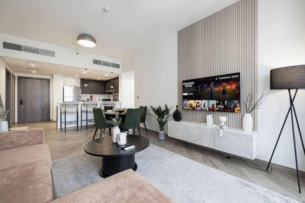 Chic 2 Bed Near Trade Centre With 5 Star Amenities Apartment Dubai Bagian luar foto