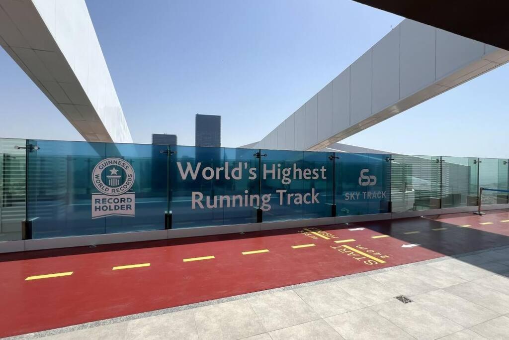 Chic 2 Bed Near Trade Centre With 5 Star Amenities Apartment Dubai Bagian luar foto