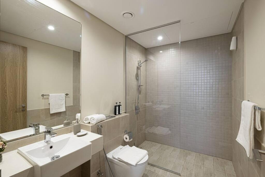Chic 2 Bed Near Trade Centre With 5 Star Amenities Apartment Dubai Bagian luar foto