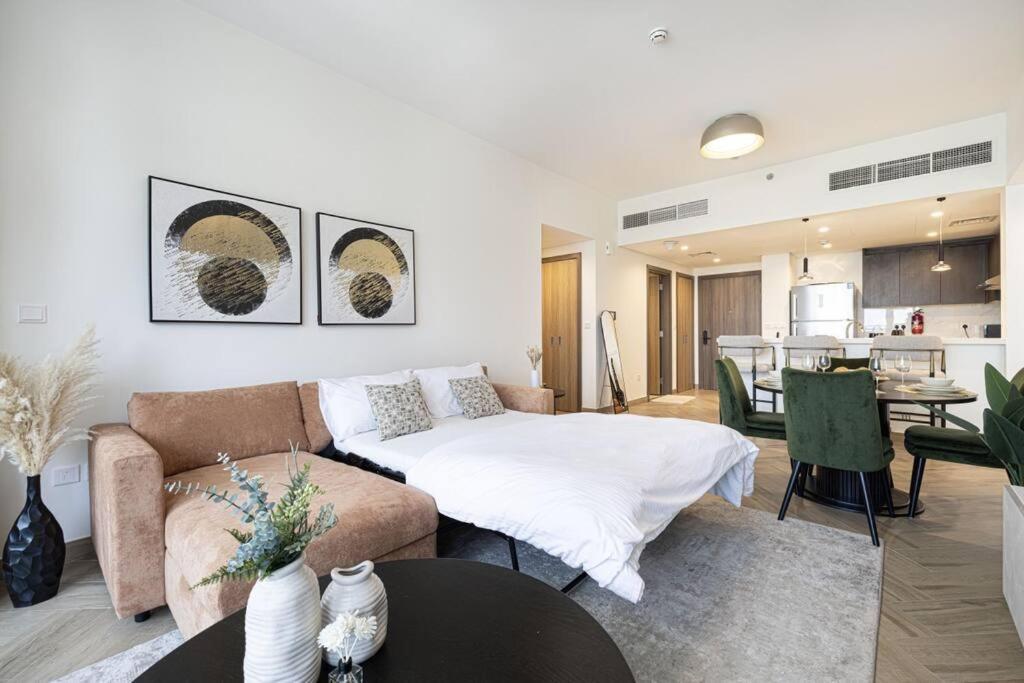 Chic 2 Bed Near Trade Centre With 5 Star Amenities Apartment Dubai Bagian luar foto